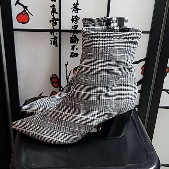 New Jeffrey Campbell Sport Black & White Plaid Pointed Toe Block Heel Boots - Picture 6 of 11